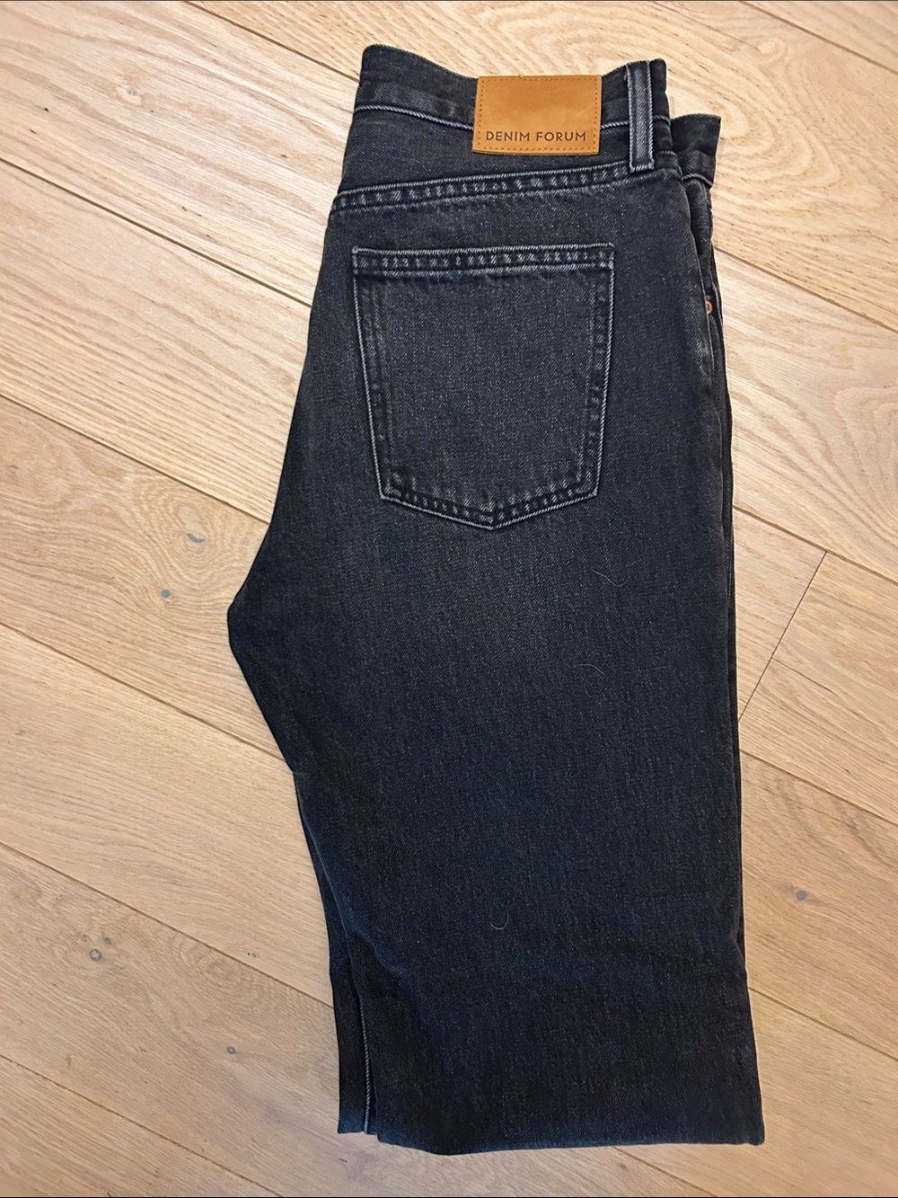Denim Forum Dark Charcoal Patti Mid Rise Straight 31L Jeans - Picture 4 of 4